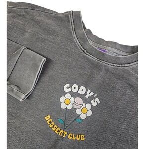 Cody's Dessert Club Graphic Long Sleeve Shirt Gray Size Small